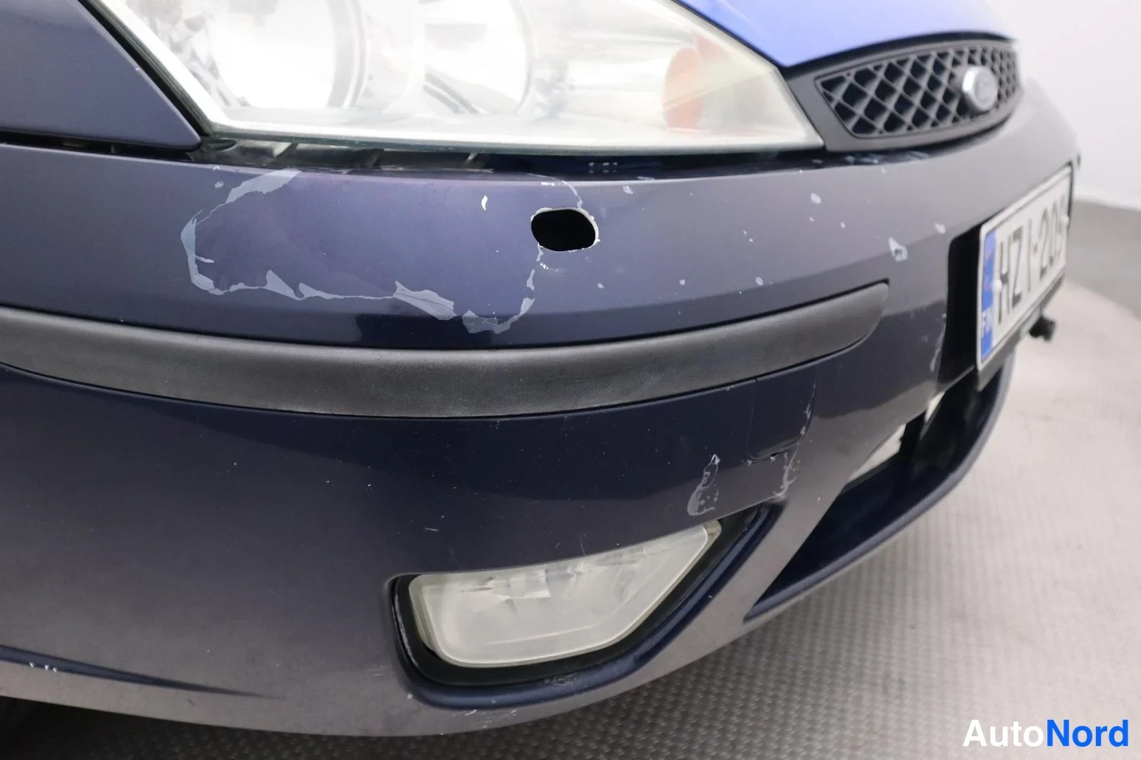 Sininen Ford Focus 2003, yksityiskohta, kuva 27