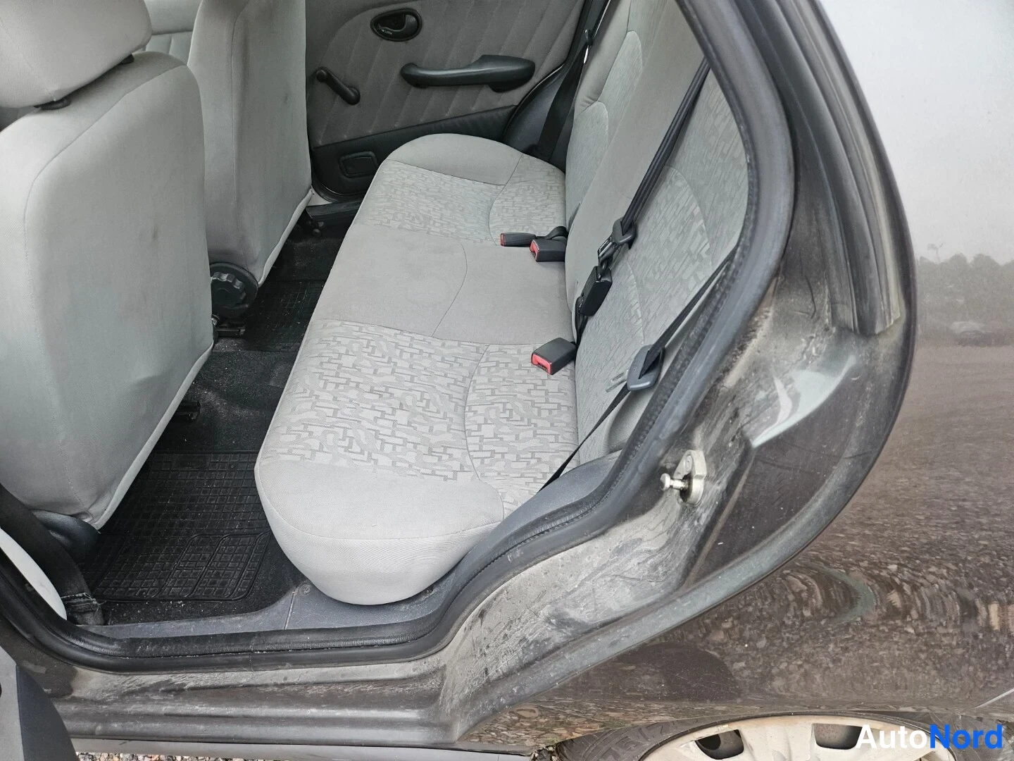 Brown Fiat Albea 2007, rear seats, photo 7