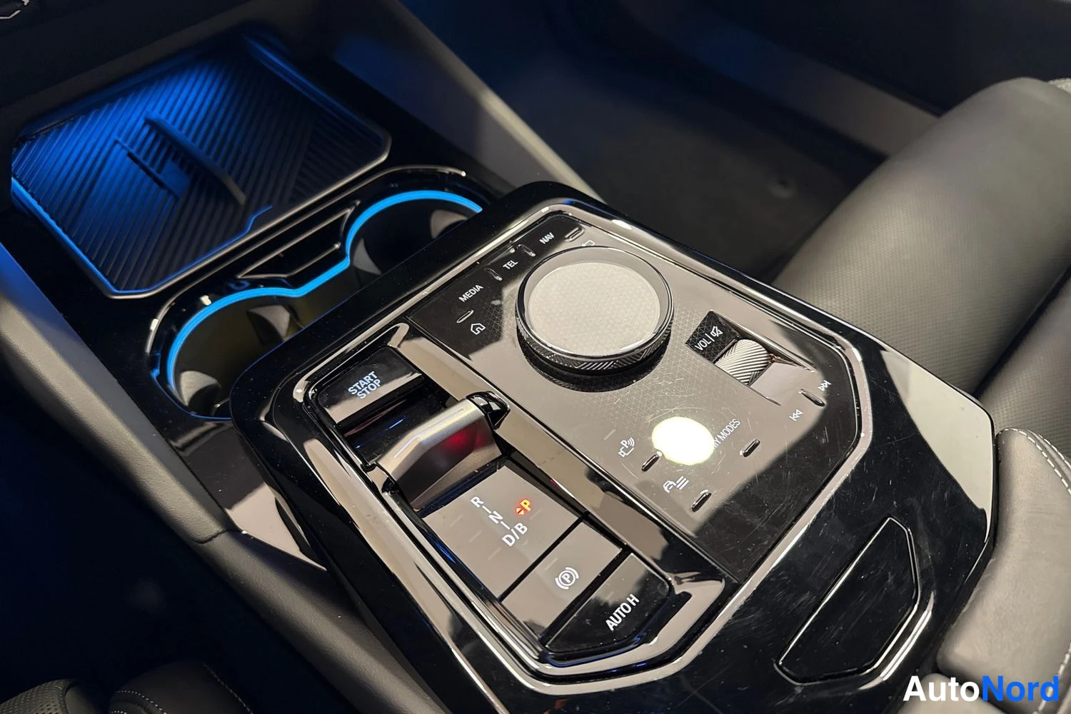 Grey BMW i5 2024, detail, photo 15