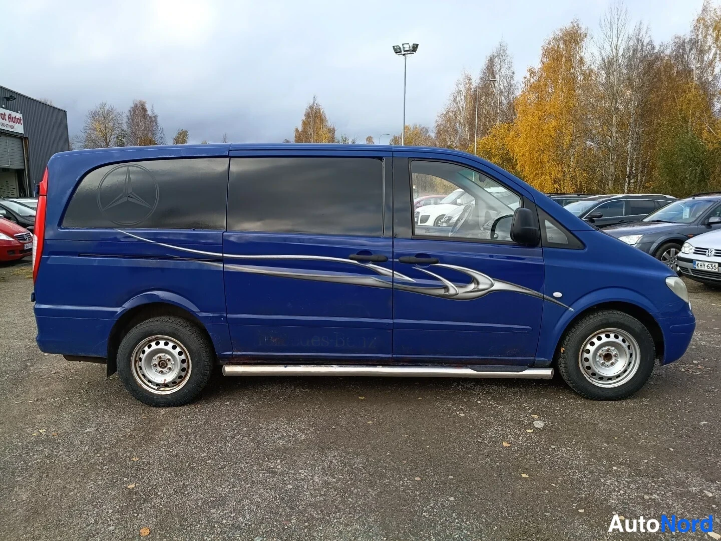 Sininen Mercedes-Benz Vito 115 CDI 2005, sivulta, kuva 3