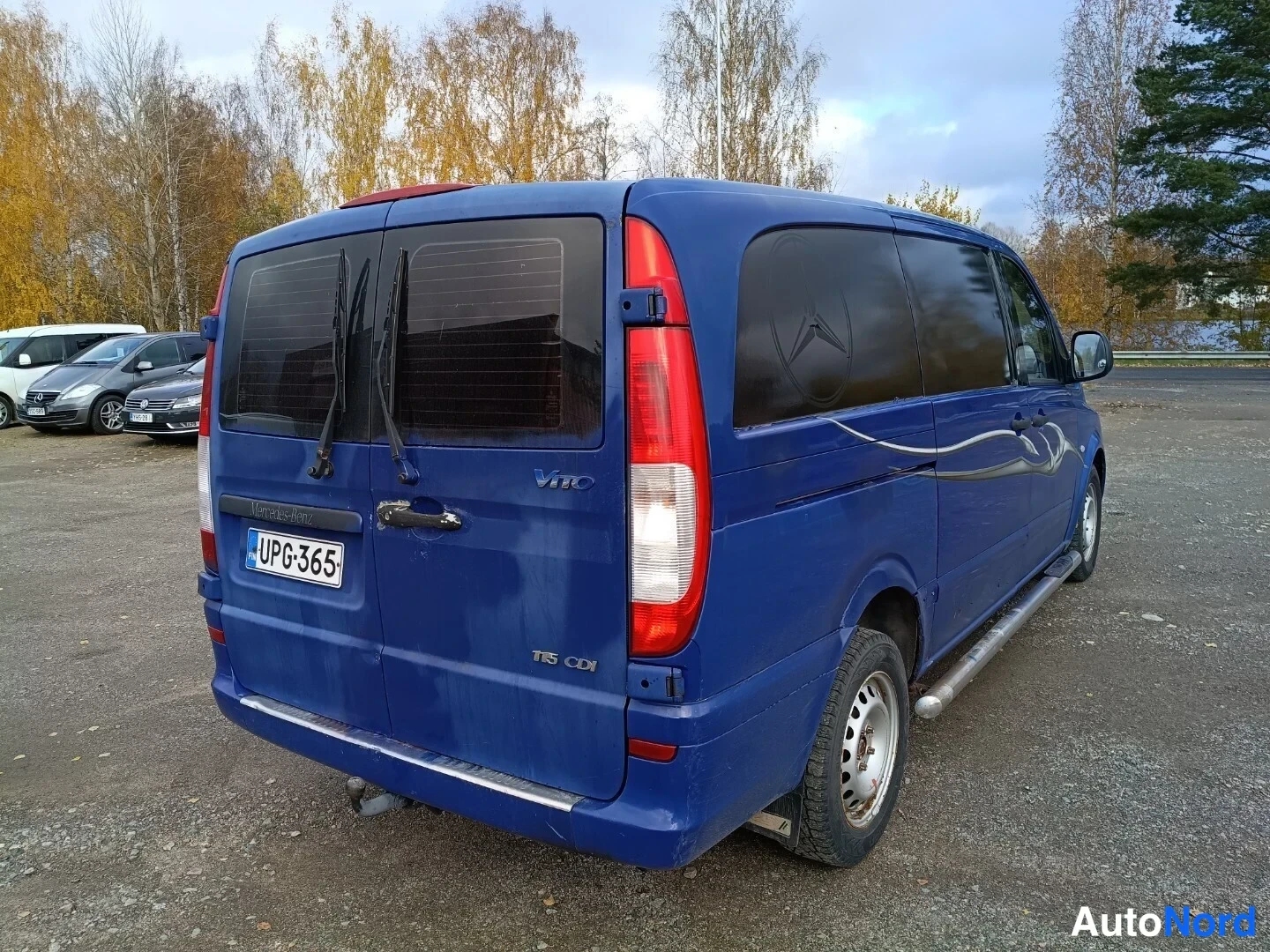 Sininen Mercedes-Benz Vito 115 CDI 2005, takaviisto, kuva 6