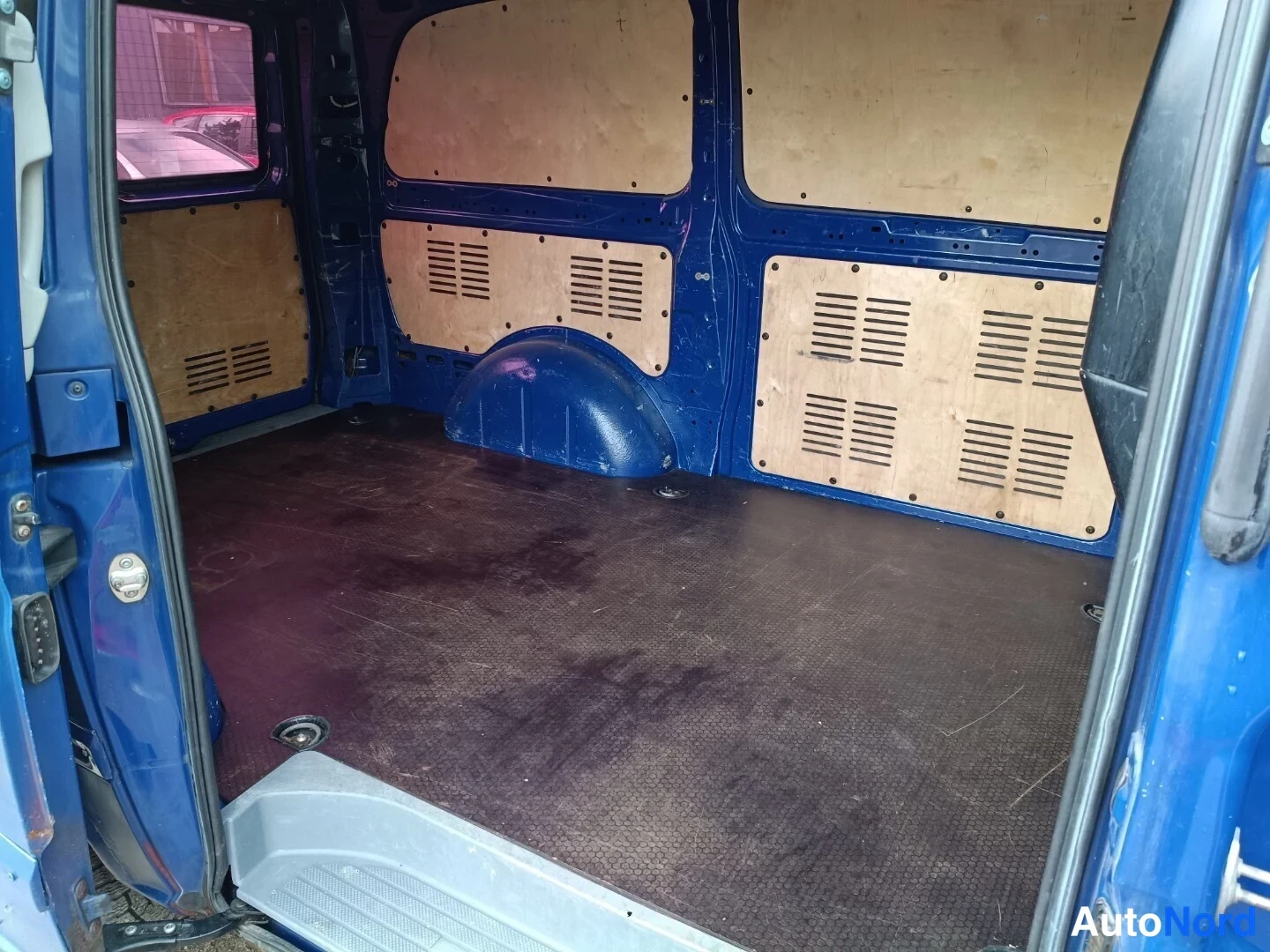 Sininen Mercedes-Benz Vito 115 CDI 2005, tavaratila, kuva 9