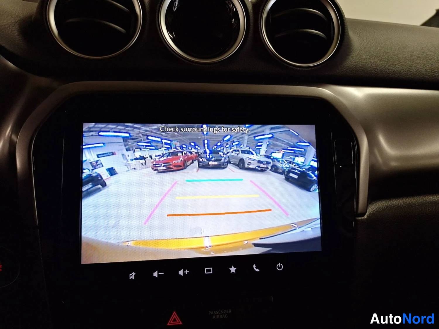 Gul Suzuki Vitara 2025, detalj, bild 21