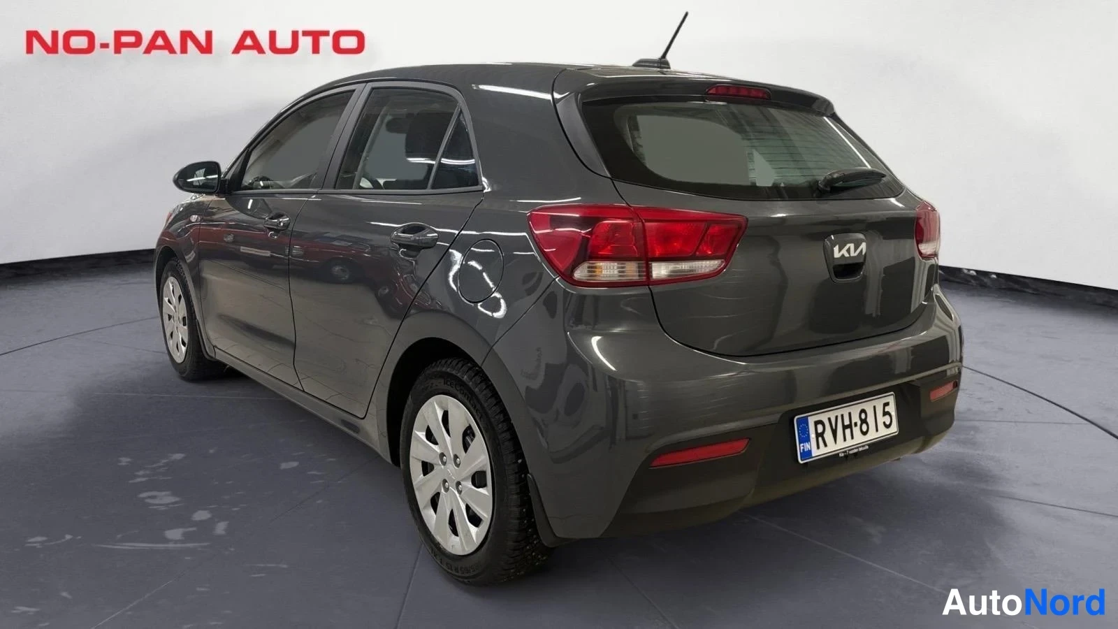 Harmaa Kia Rio 2024, takaviisto, kuva 5
