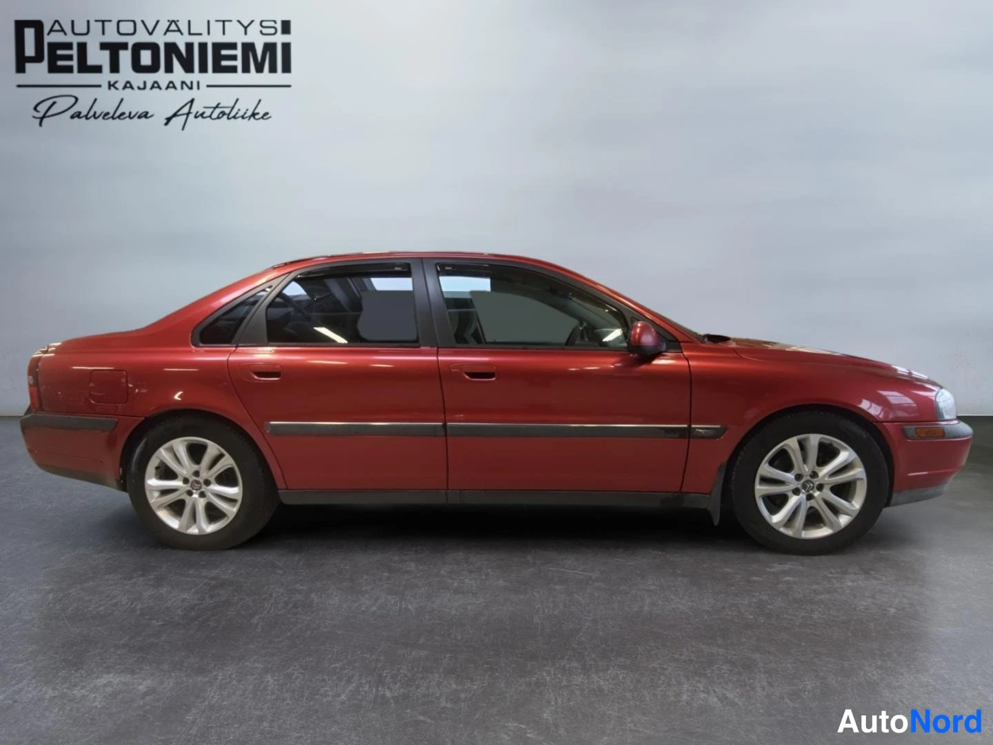 Punainen Volvo S80 1999, sivulta, kuva 4