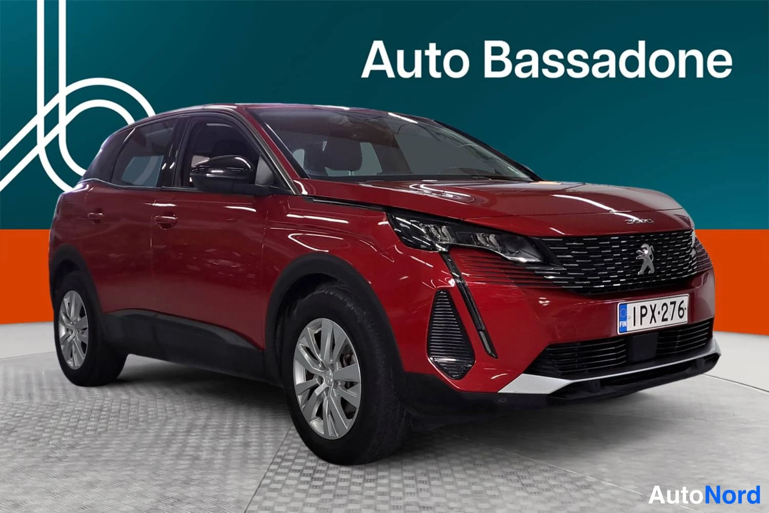 Punainen Peugeot 3008 2022, etuviisto, keula oikealle, kuva 2