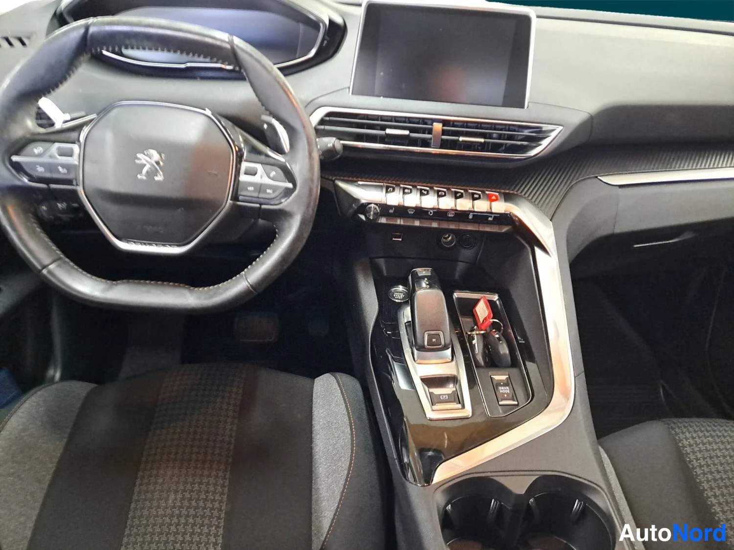 Punainen Peugeot 3008 2022, ohjaamo, kuva 10