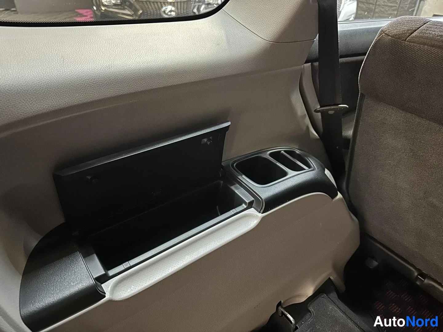 Lila Honda Odyssey 2010, detalj, bild 33