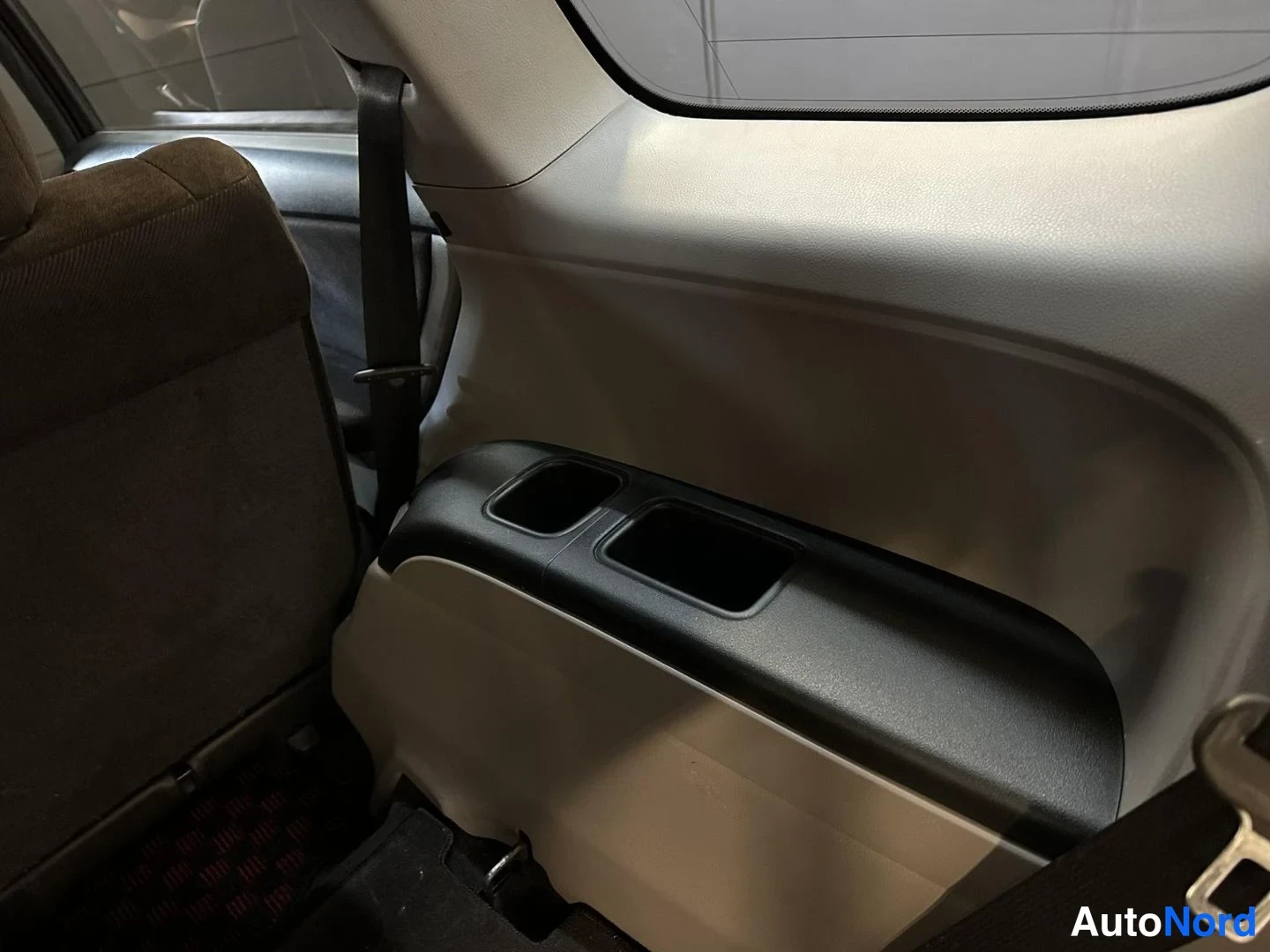 Lila Honda Odyssey 2010, detalj, bild 34