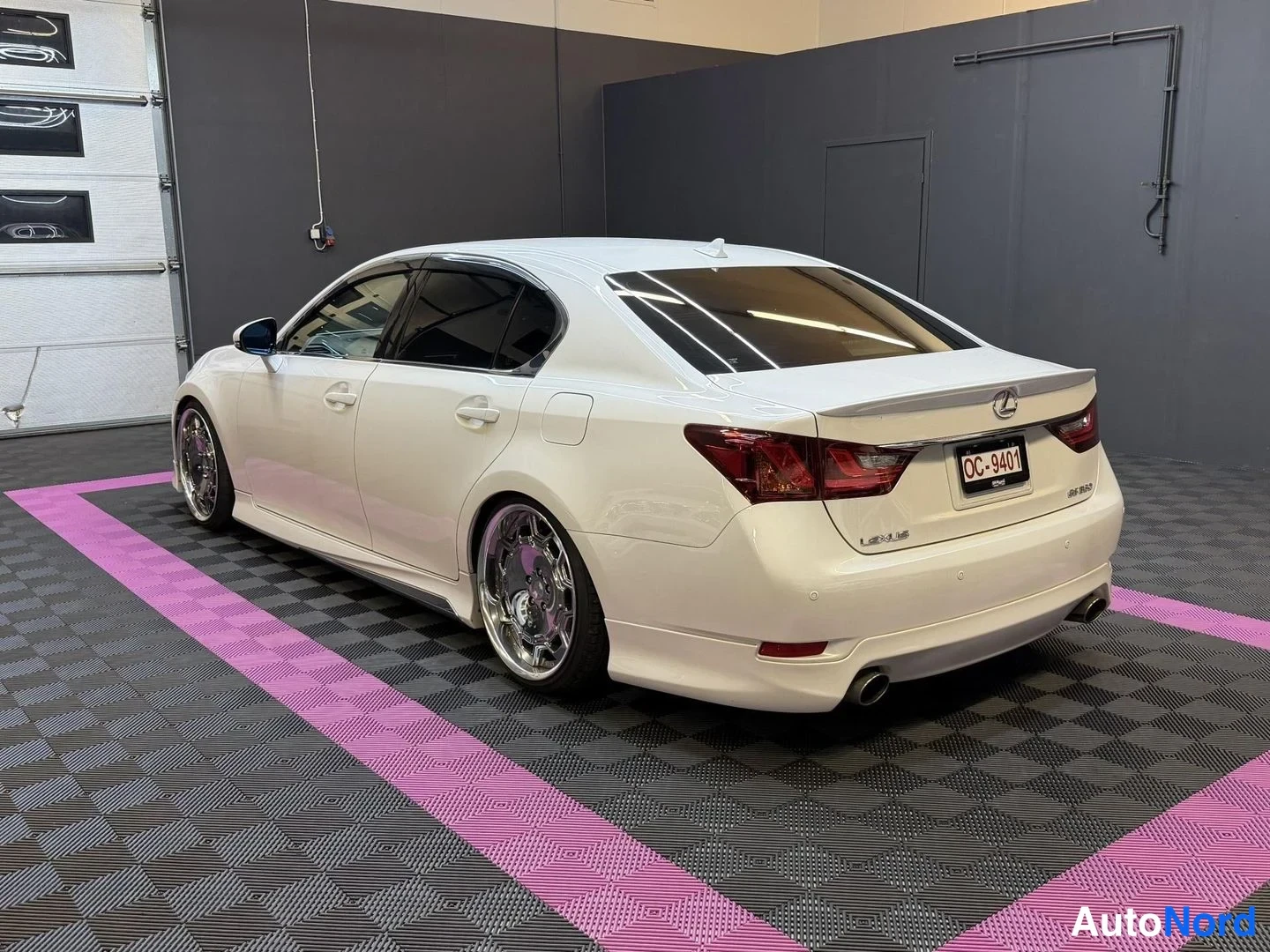Vit Lexus GS 2012, snett bakifrån, bild 7