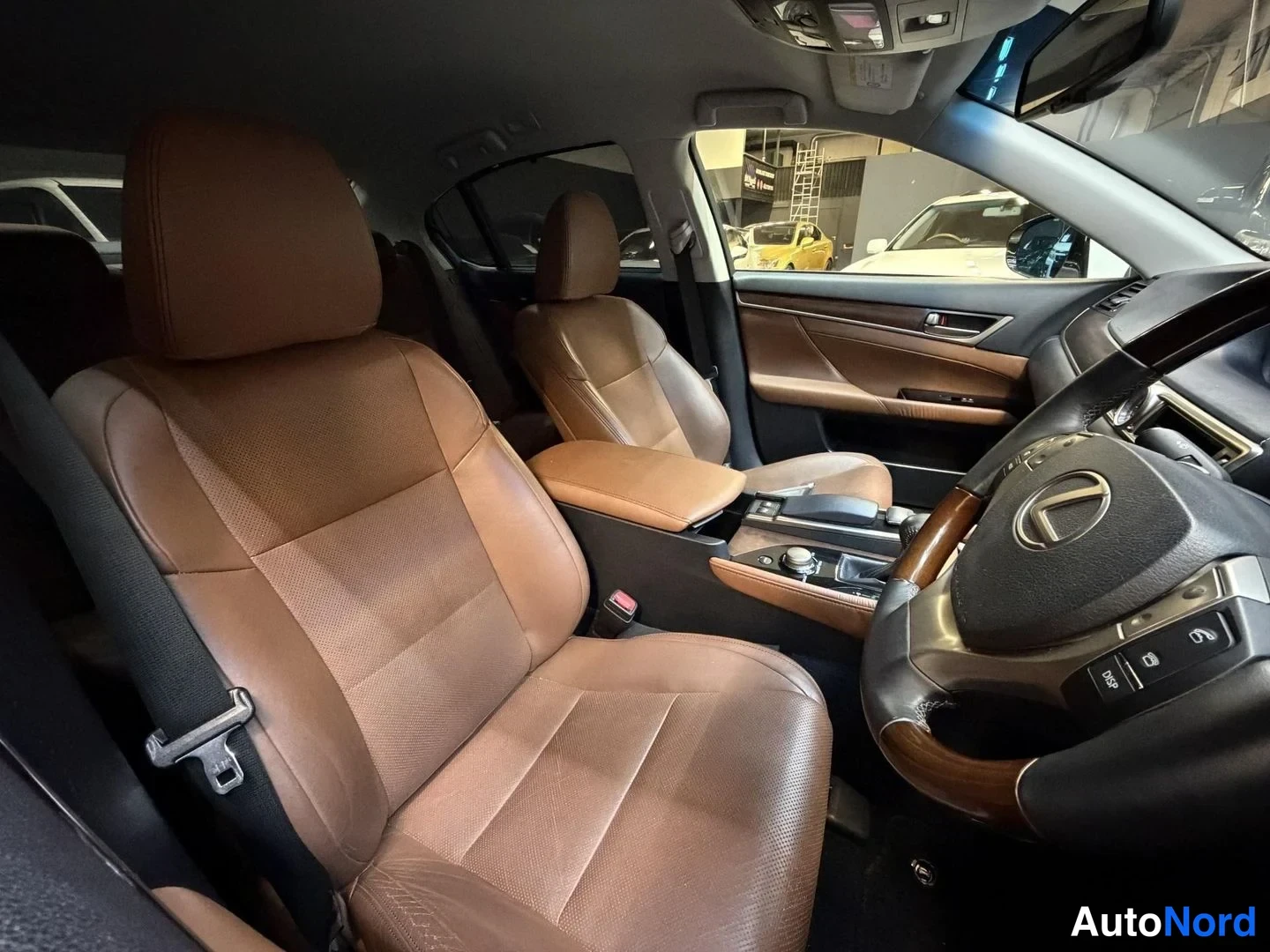 Vit Lexus GS 2012, framsäten, bild 11