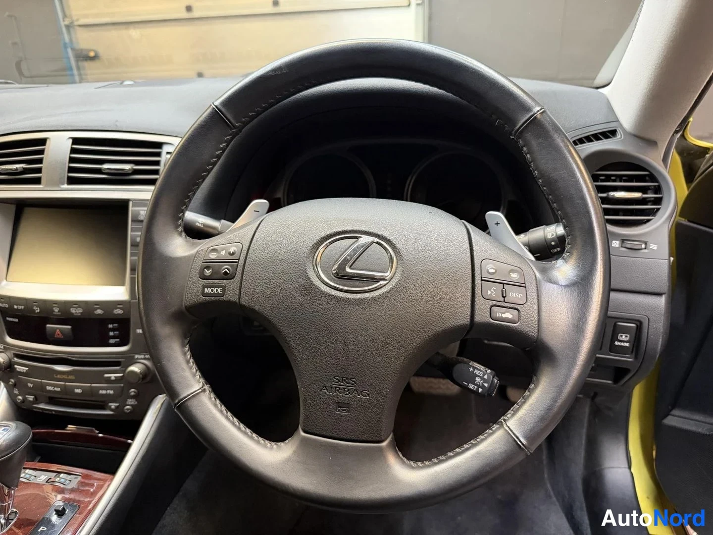 Gul Lexus IS 250 2008, detalj, bild 15