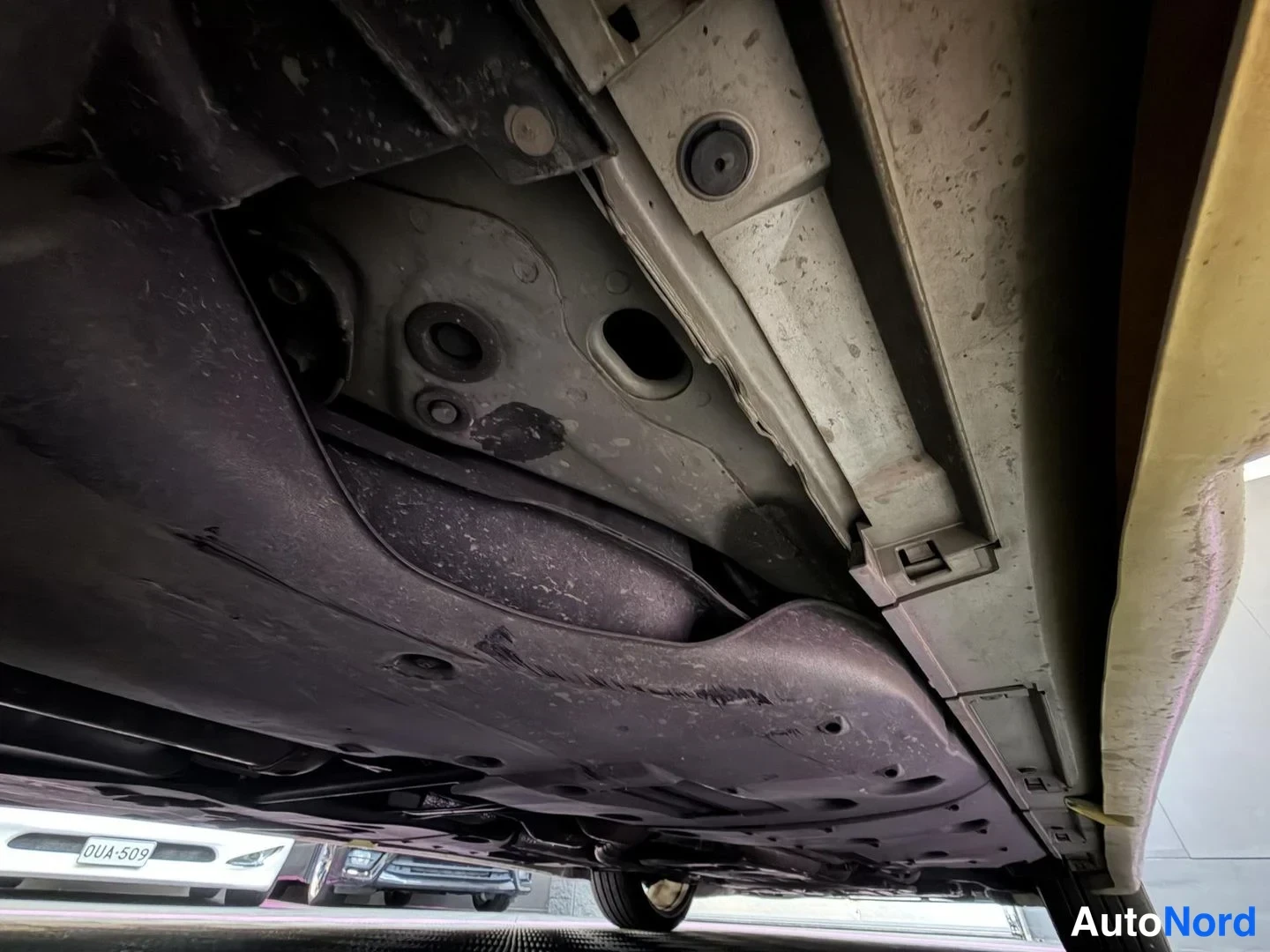 Gul Lexus IS 250 2008, detalj, bild 17