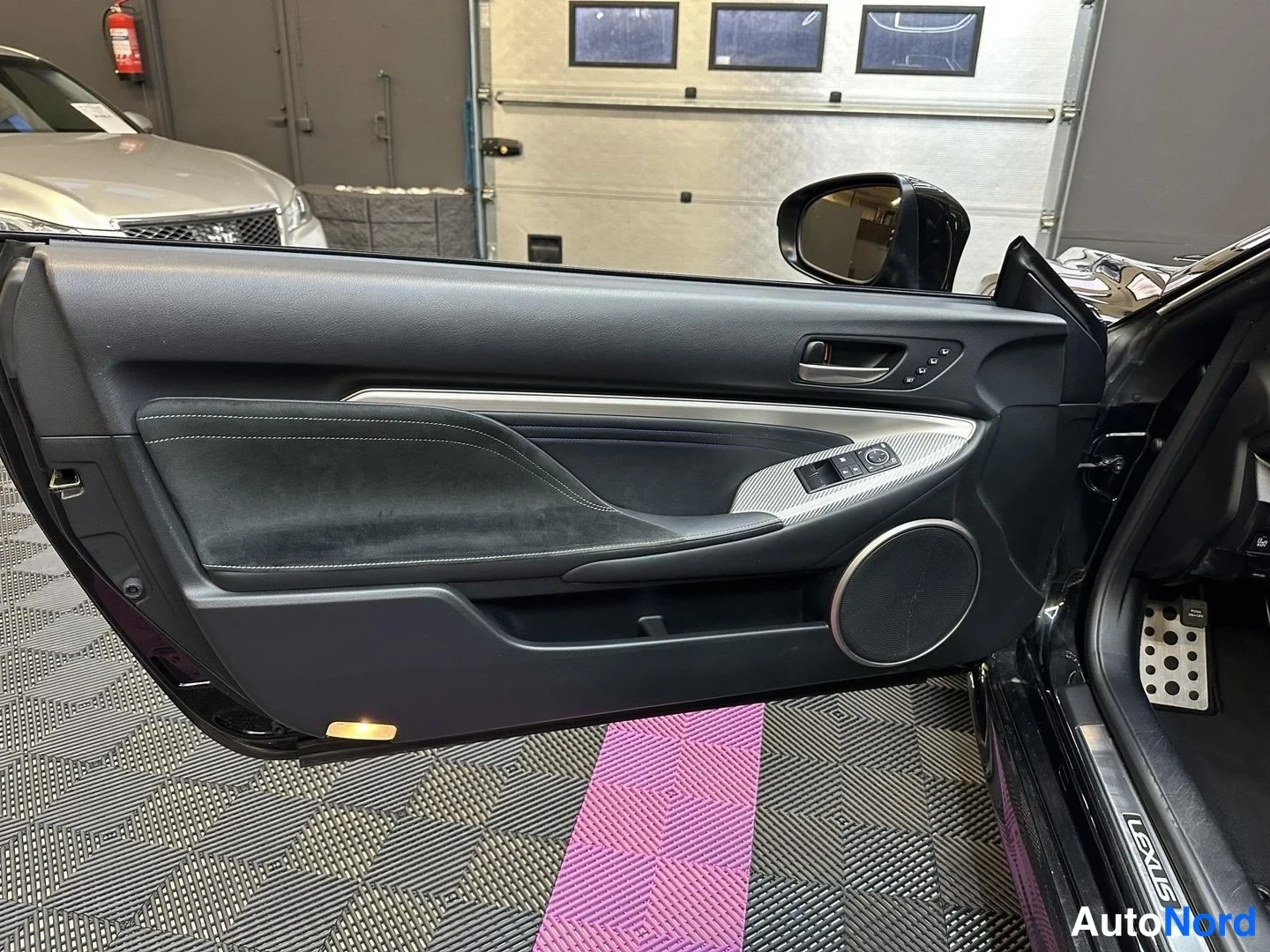 Svart Lexus RC F 2015, detalj, bild 26