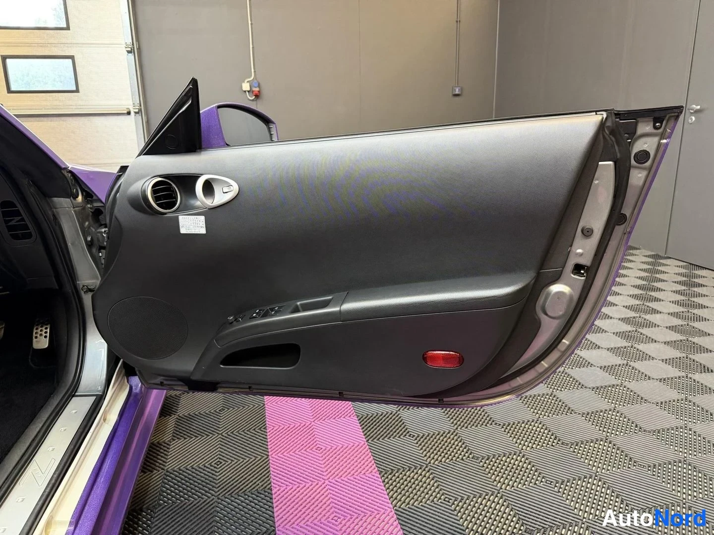 Lila Nissan 350Z 2003, detalj, bild 31