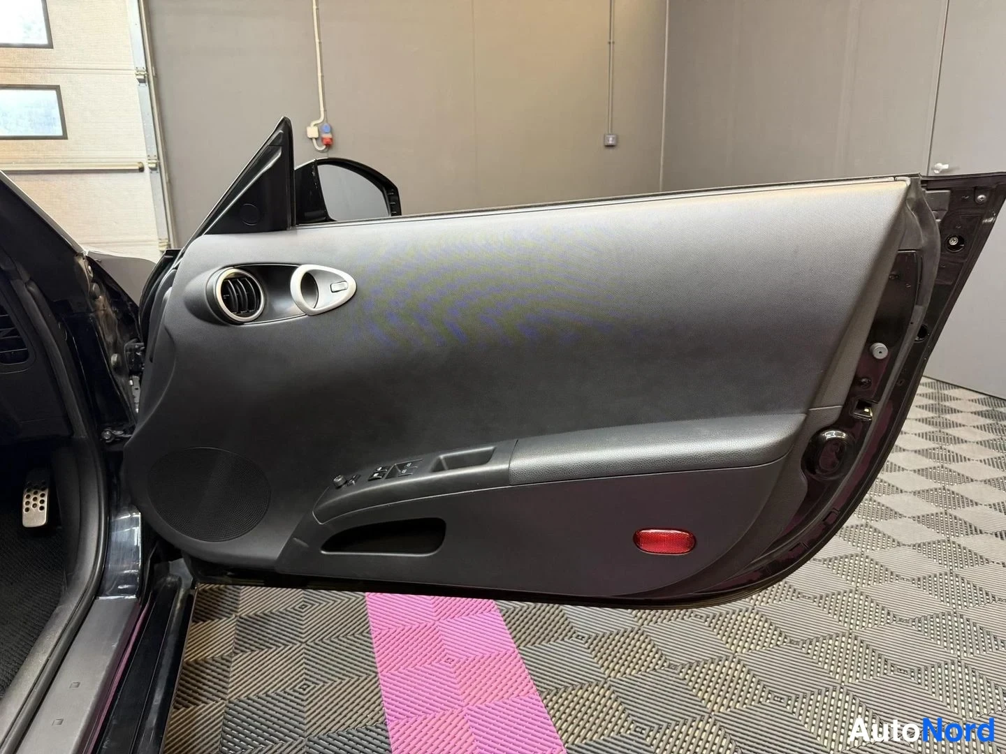 Svart Nissan 350Z 2003, detalj, bild 25