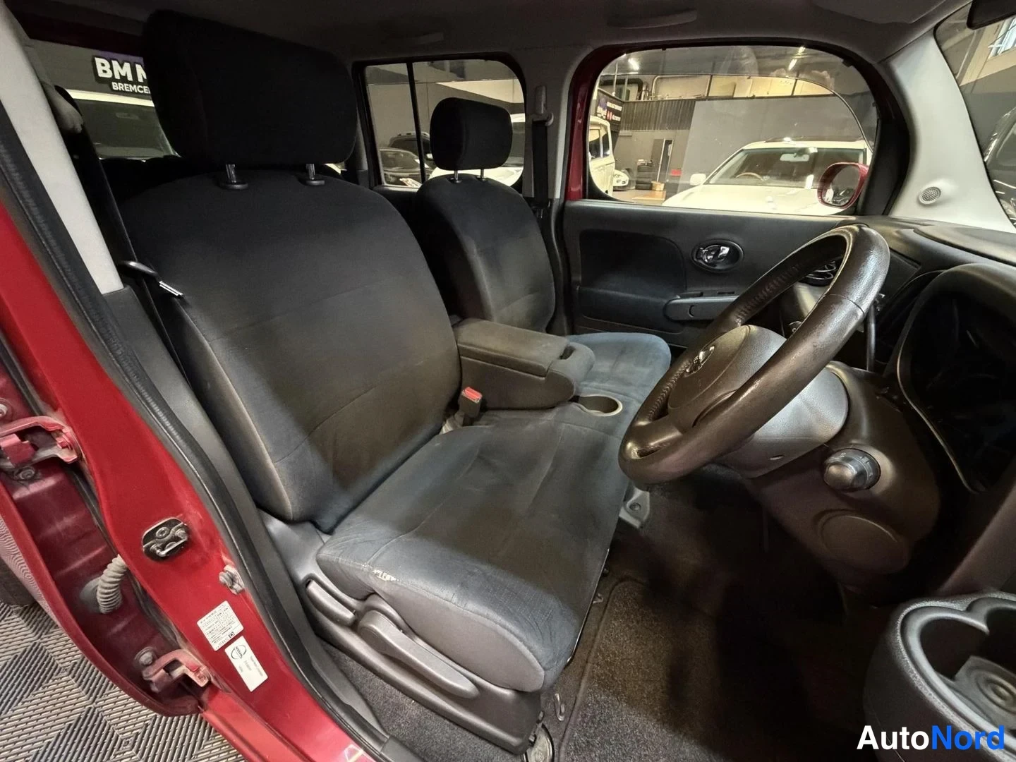 Röd Nissan Cube 2008, framsäten, bild 17