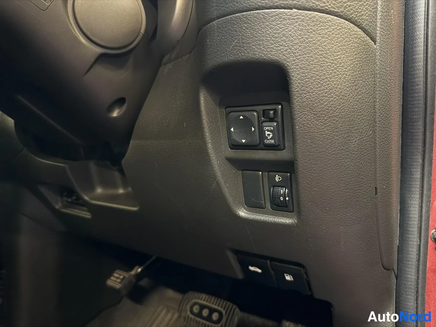 Röd Nissan Cube 2008, detalj, bild 26