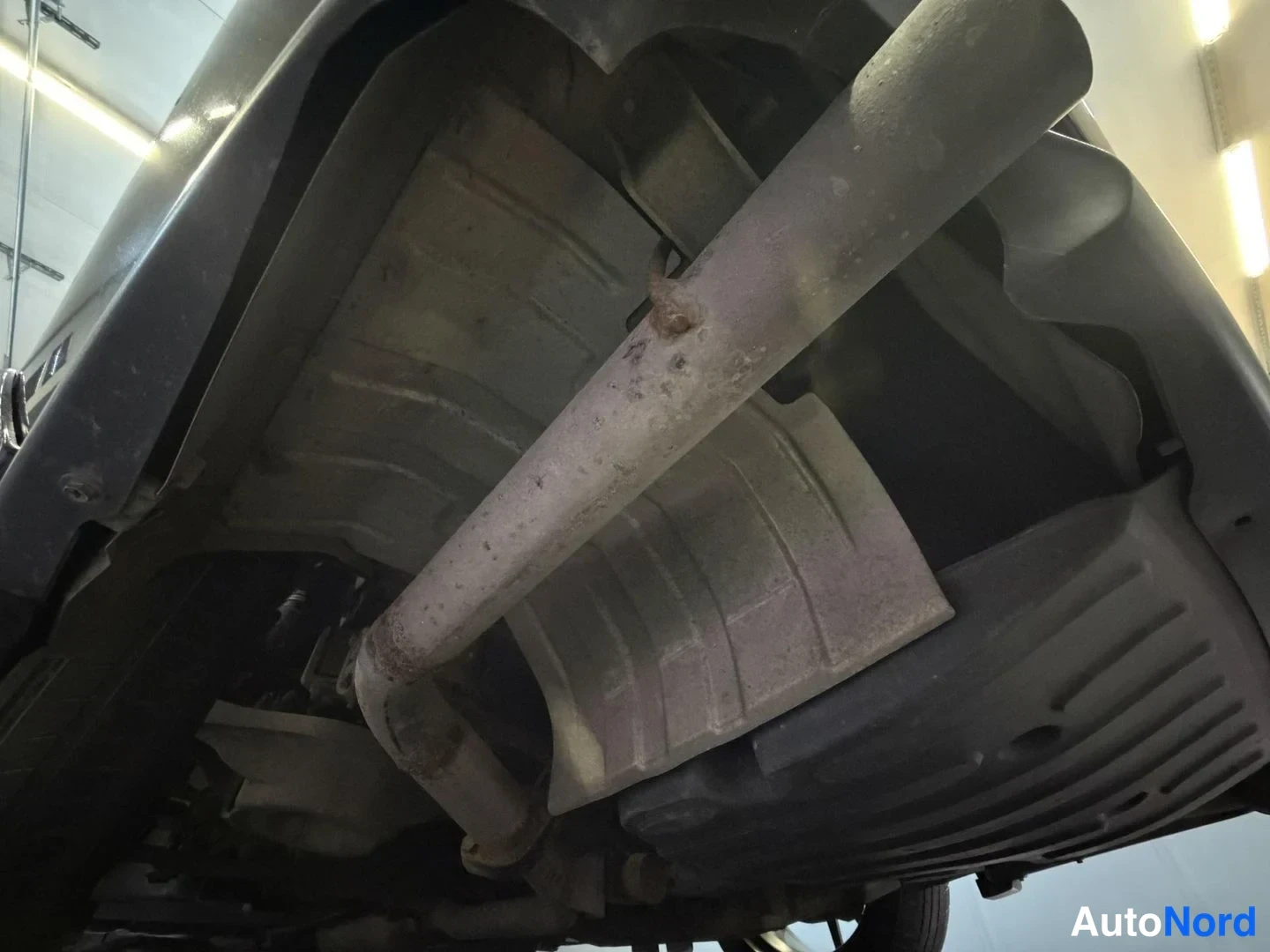 Svart Nissan Fuga 2005, detalj, bild 28