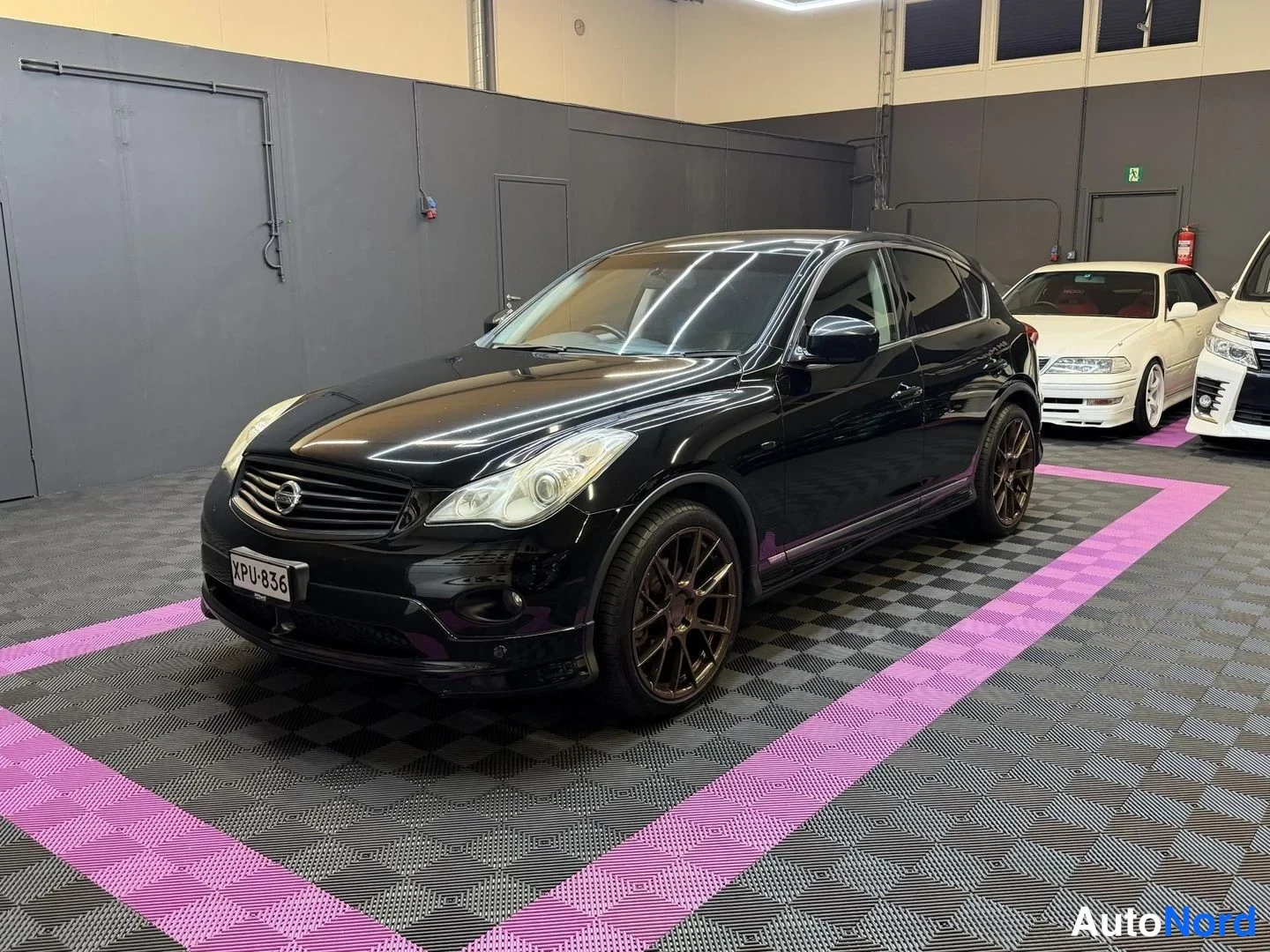 Nissan Skyline Crossover - 4WD - 3.7L V6 |20'' FÄLGAR 2009