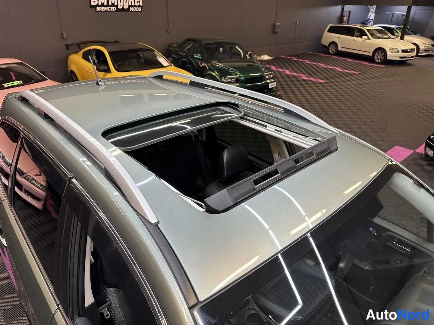 Grön Subaru Forester 2014, detalj, bild 20