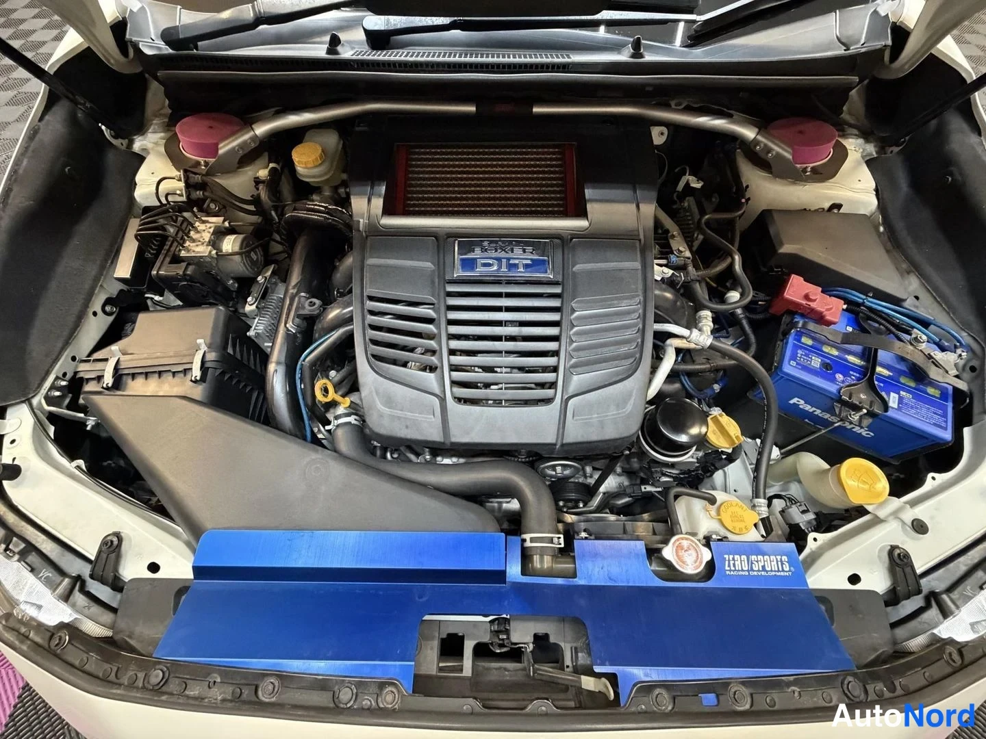 Vit Subaru Levorg 2014, motorrum, bild 25