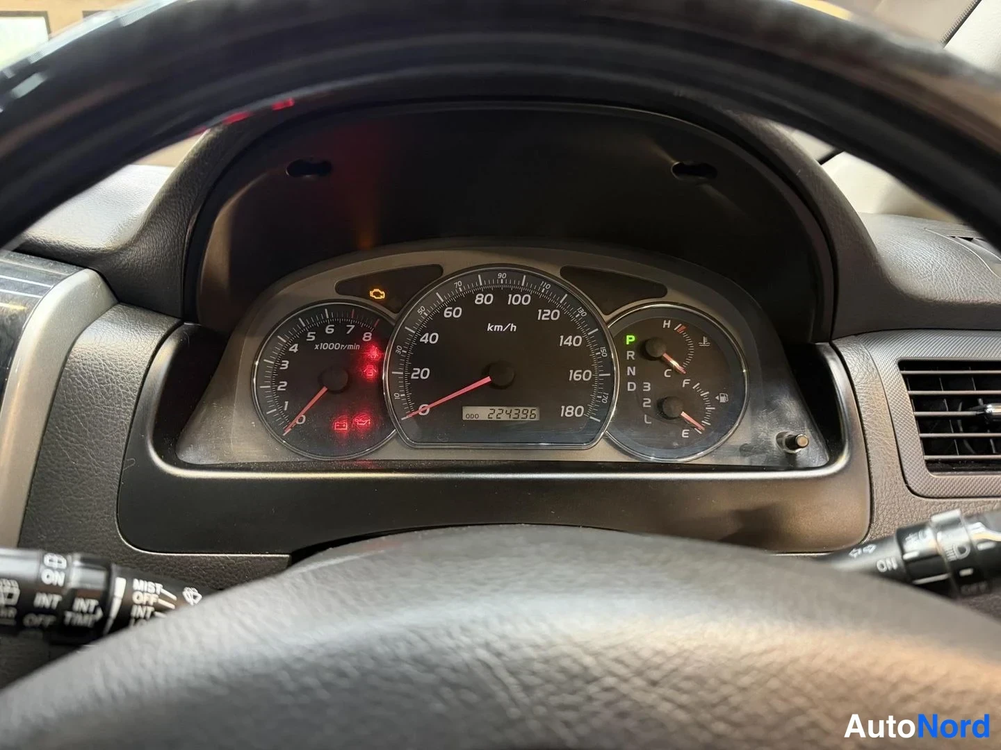 Svart Toyota Alphard 2004, detalj, bild 30