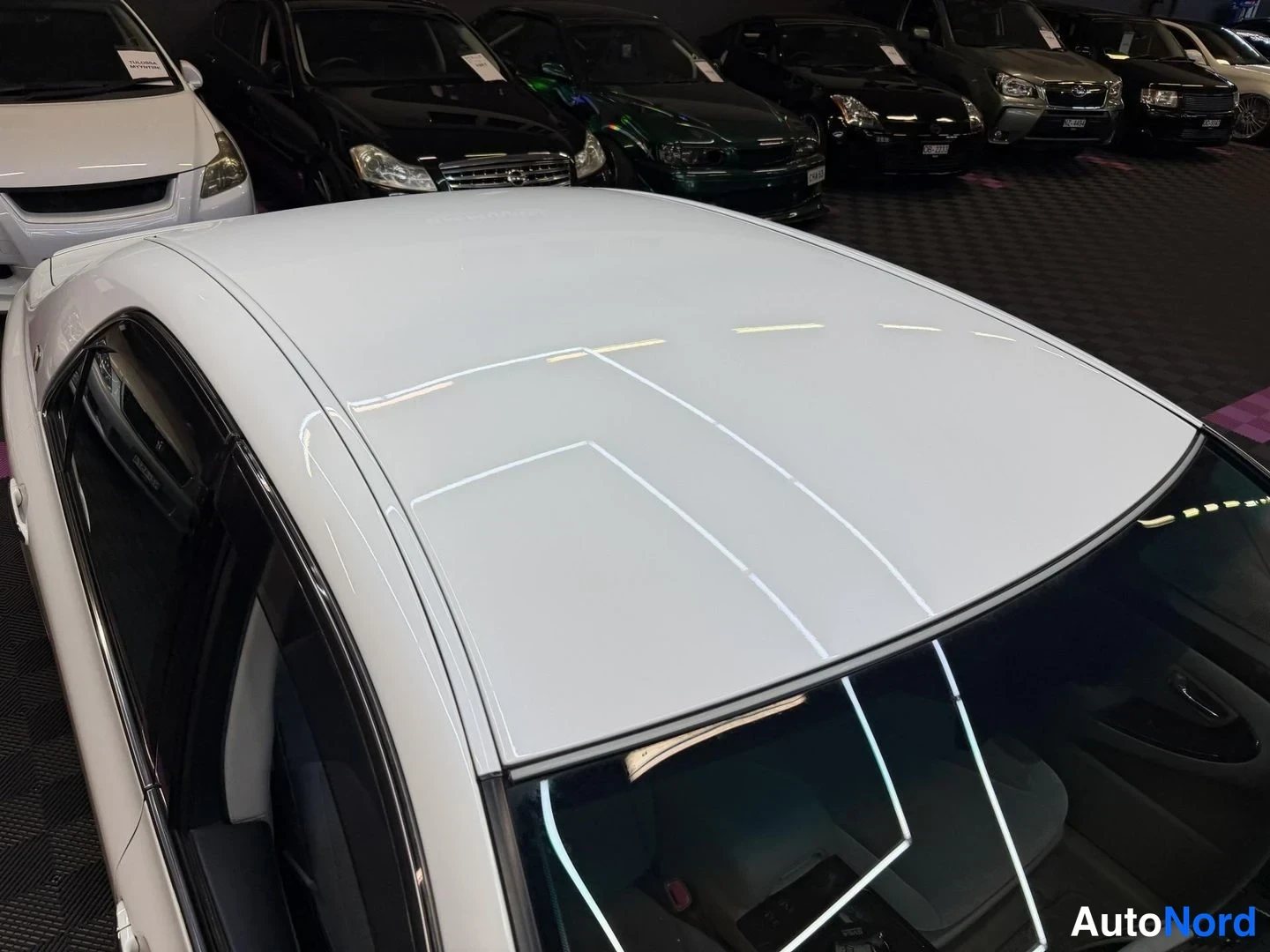 Vit Toyota Crown 2006, detalj, bild 22