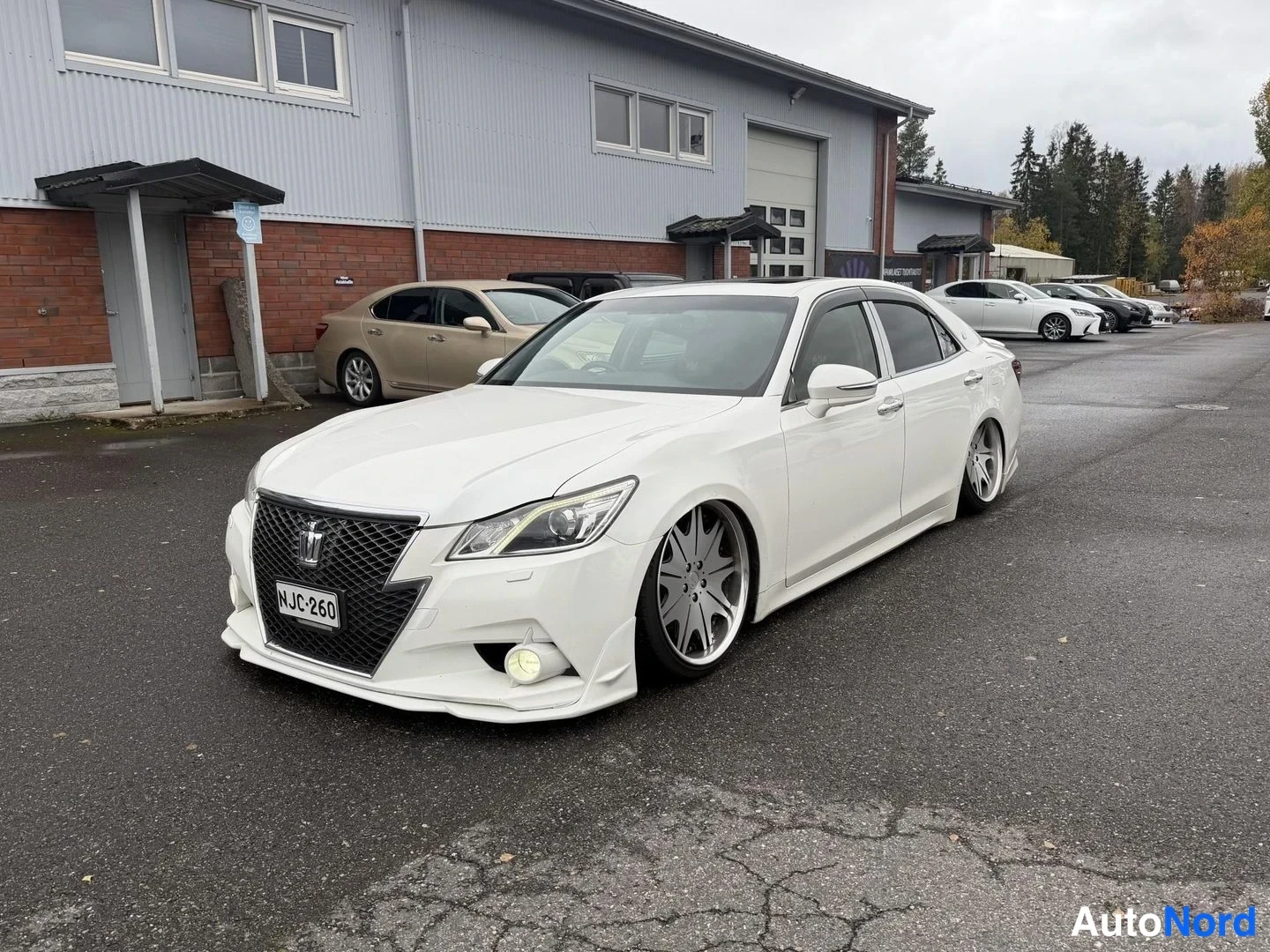 Toyota Crown GRS214 D2 LUFTFJÄDRING 315 hk 2012