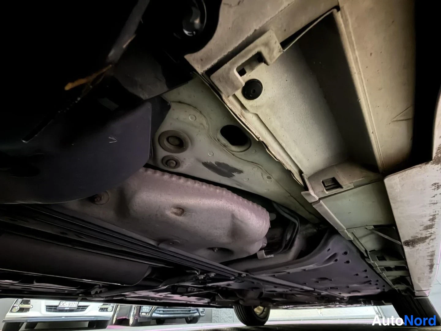Vit Toyota Mark X 2010, detalj, bild 29
