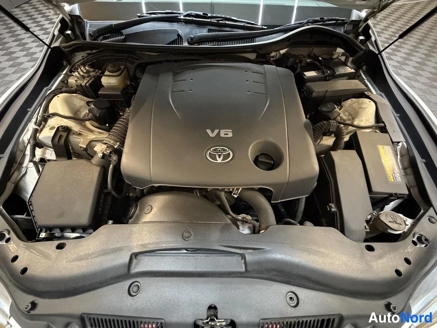Vit Toyota Mark X 2010, motorrum, bild 22
