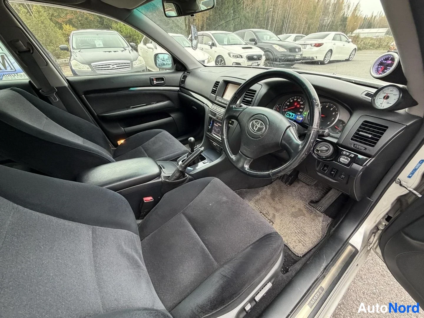 Grå Toyota MarkII 1JZ-GTE 1999, förarplats, bild 7