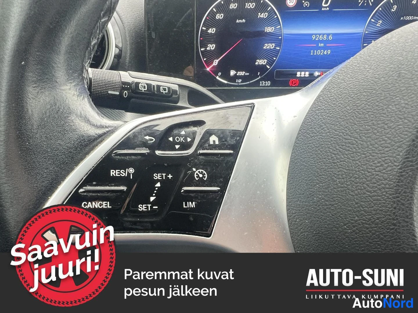 Vit Mercedes-Benz C 2022, detalj, bild 9
