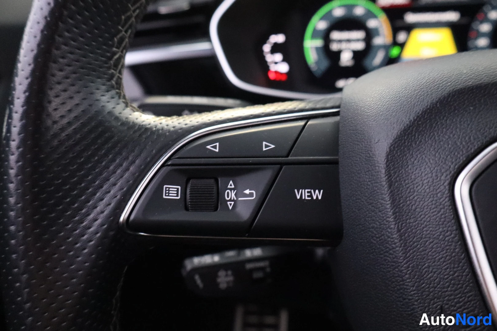 Silver Audi Q3 2022, detalj, bild 15