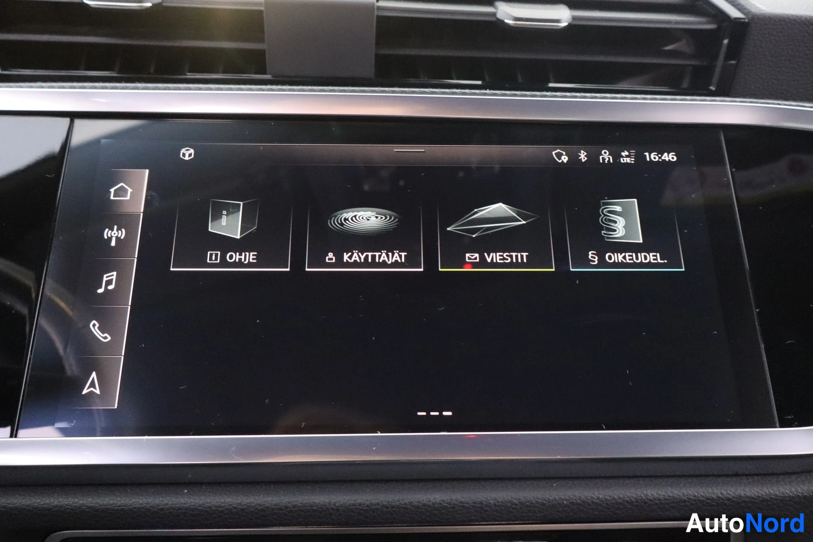 Silver Audi Q3 2022, detalj, bild 18