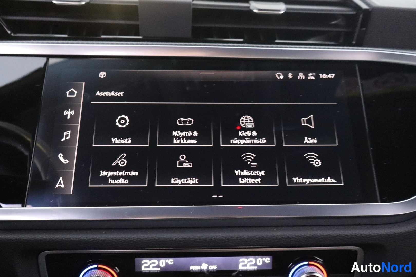 Silver Audi Q3 2022, detalj, bild 19
