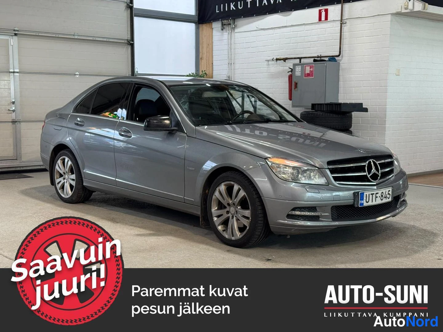 Hopea Mercedes-Benz C 2011, etuviisto, keula oikealle, kuva 2
