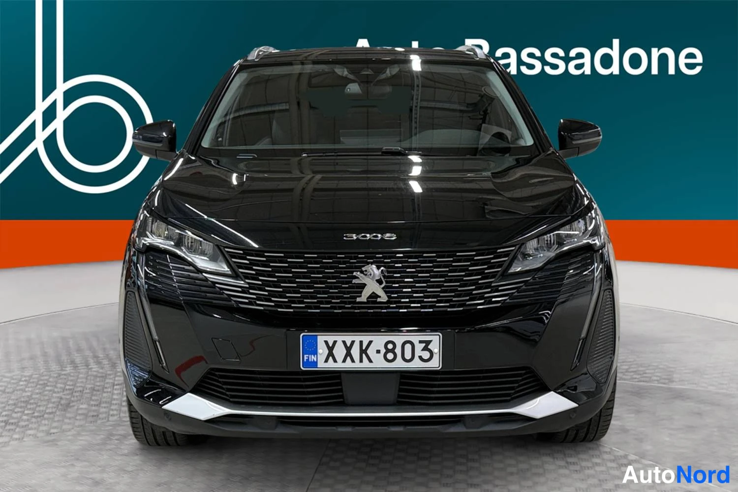 Musta Peugeot 3008 2021, edestä, kuva 3