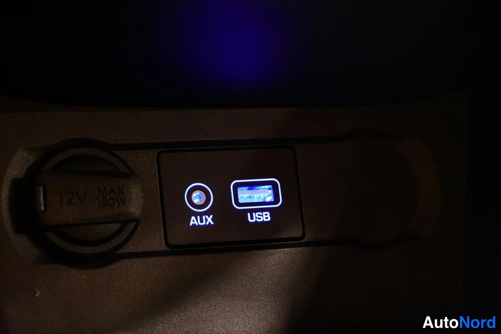 Valkoinen Hyundai i20 2019, yksityiskohta, kuva 21