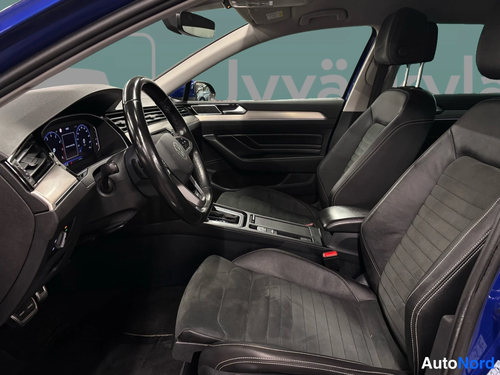 Vihreä Volkswagen Passat 2022, kuva 29