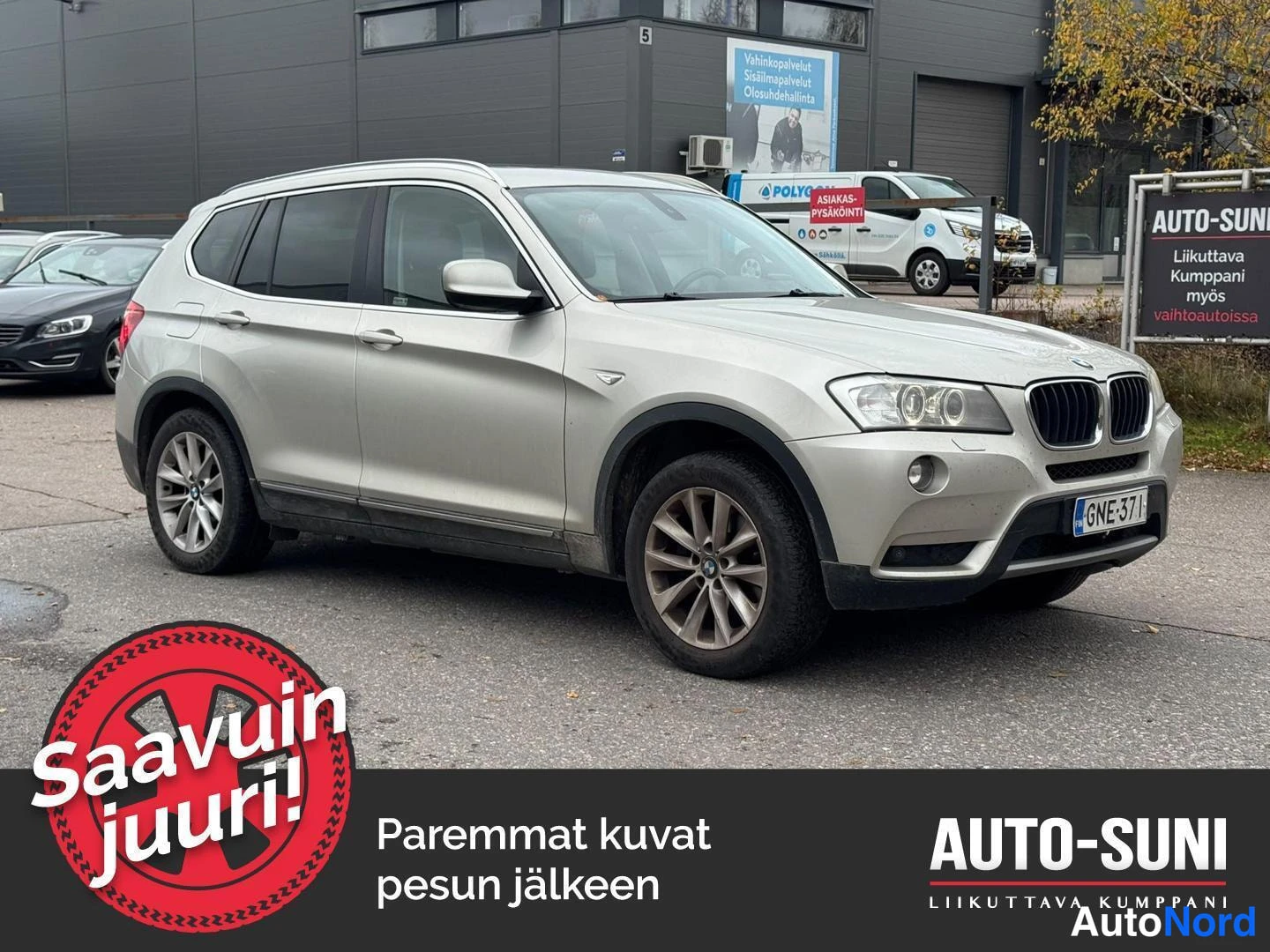 Beige BMW X3 2012, etuviisto, keula oikealle, kuva 2