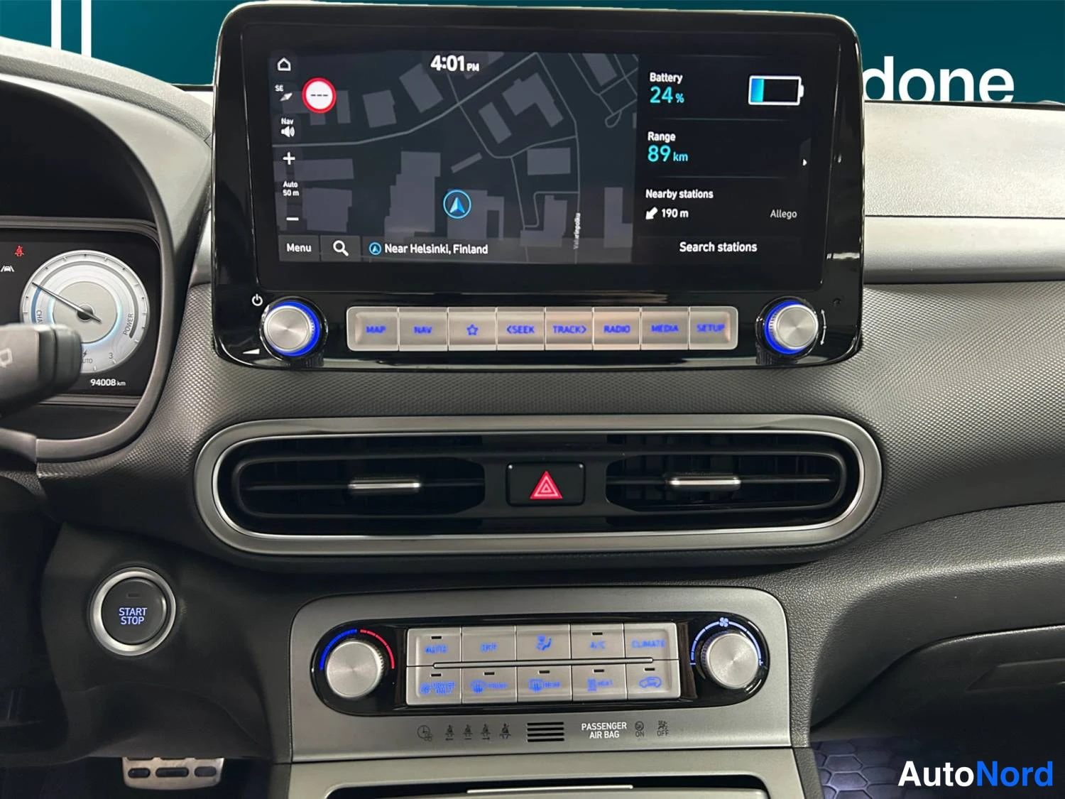 Valkoinen Hyundai Kona electric 2021, yksityiskohta, kuva 16