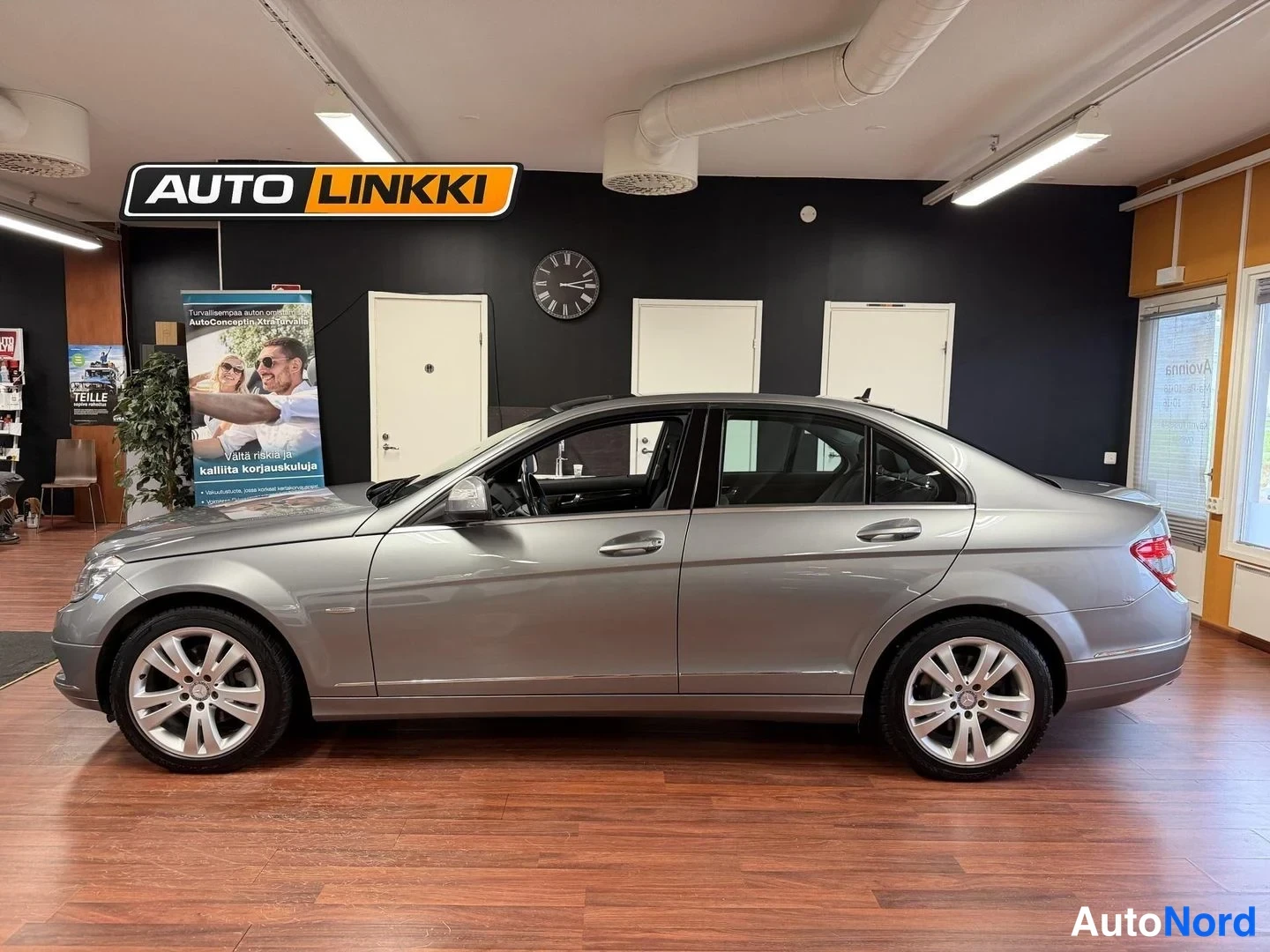 Harmaa Mercedes-Benz C 200 2007, sivulta, kuva 5