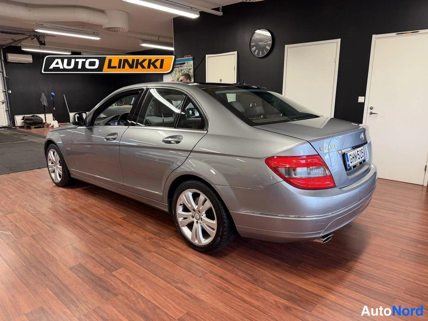 Harmaa Mercedes-Benz C 200 2007, takaviisto, kuva 6