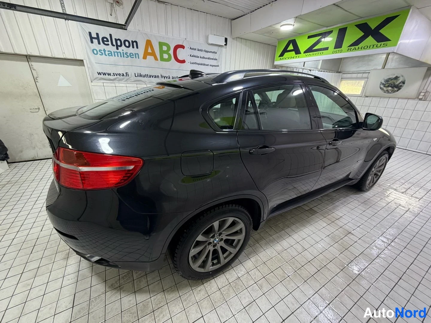 Musta BMW X6 xDrive30d 2011, takaviisto, kuva 9
