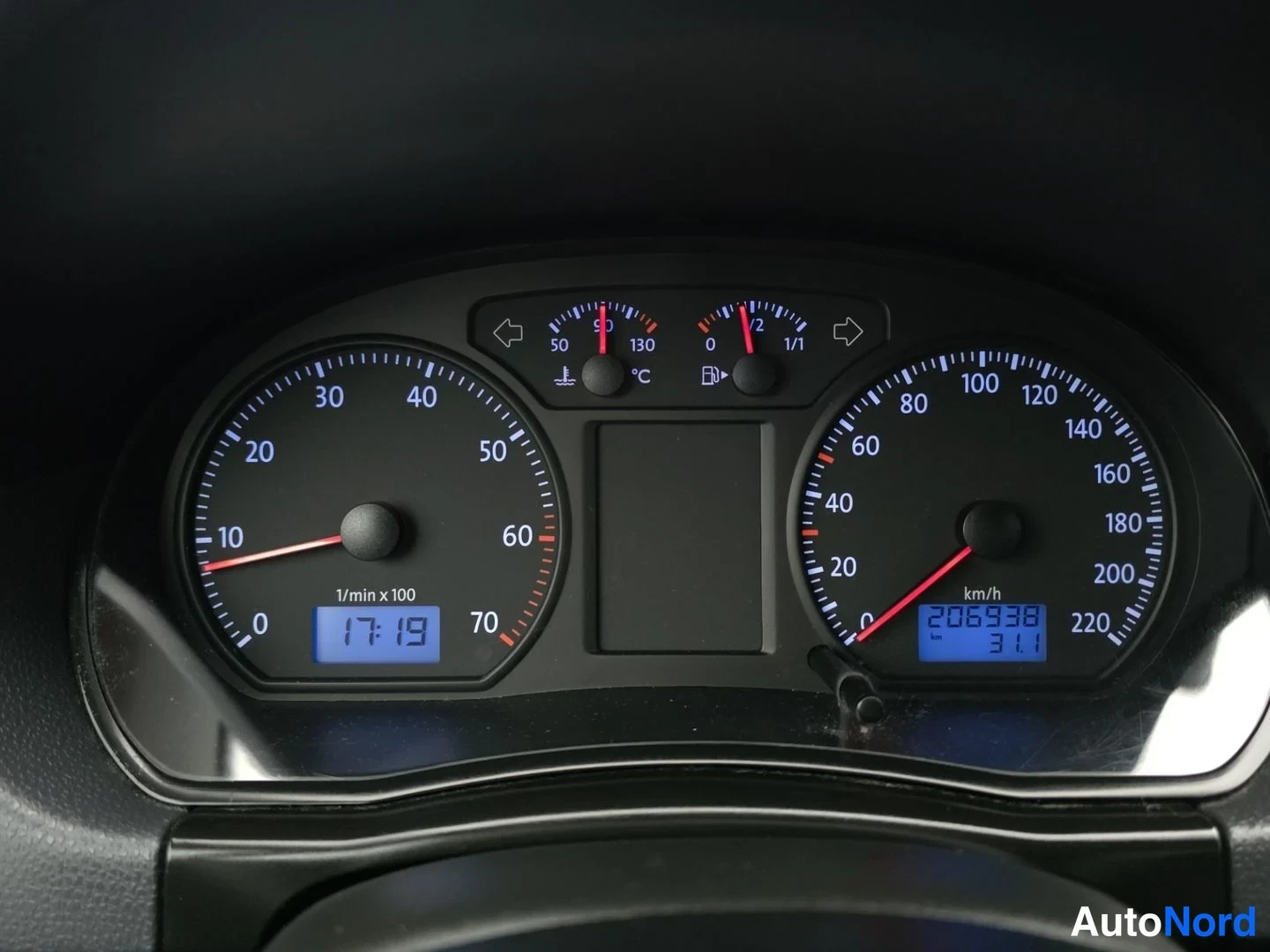 Harmaa Volkswagen Polo 2009, yksityiskohta, kuva 21