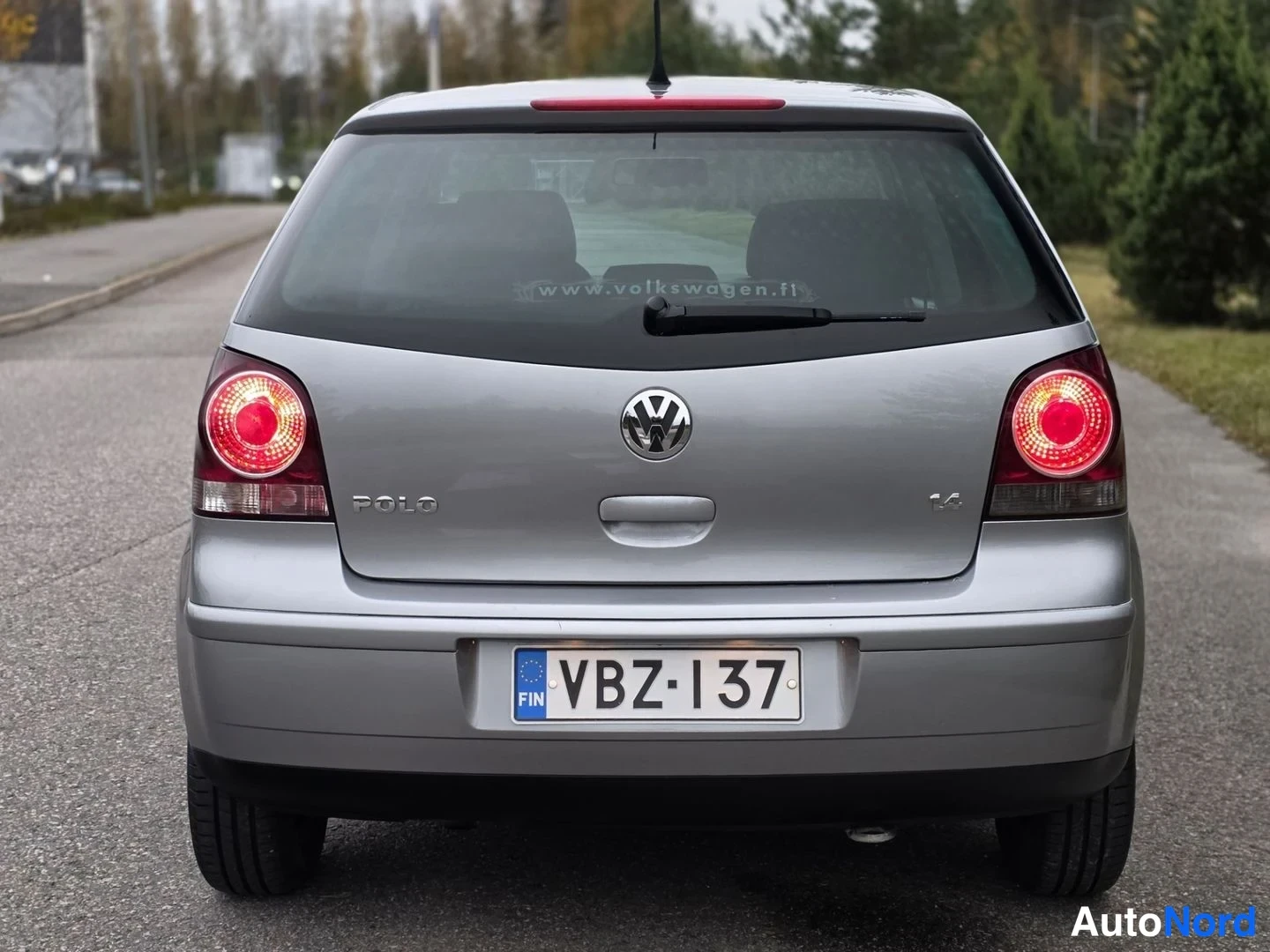Harmaa Volkswagen Polo 2009, takaa, kuva 7