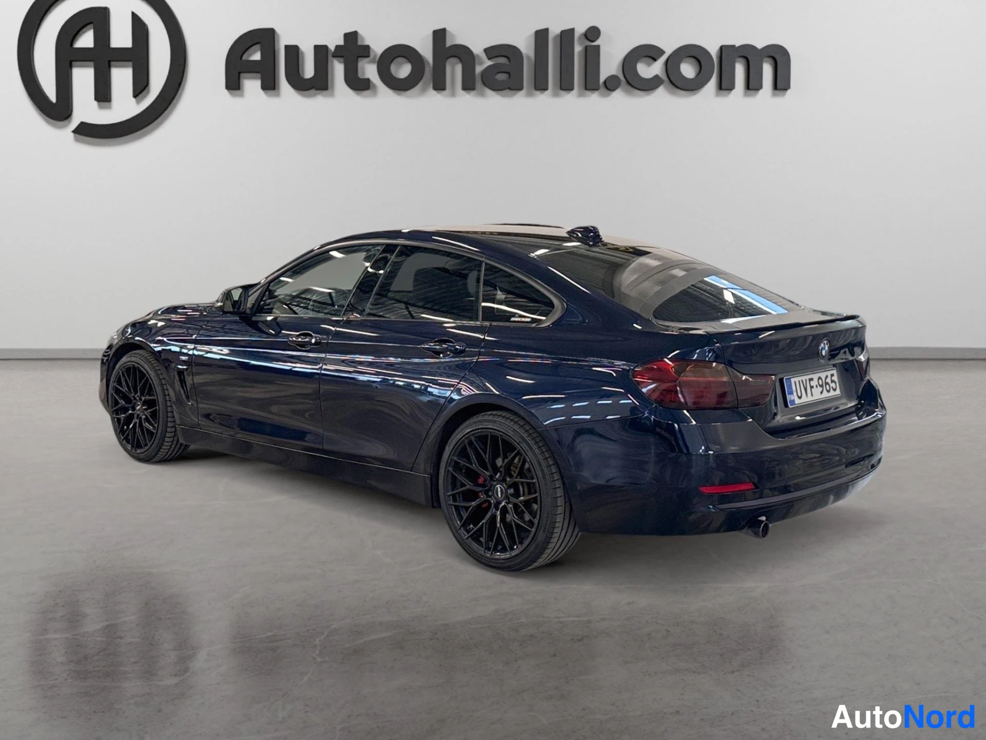 Sininen BMW 420d xDrive 2014, takaviisto, kuva 7