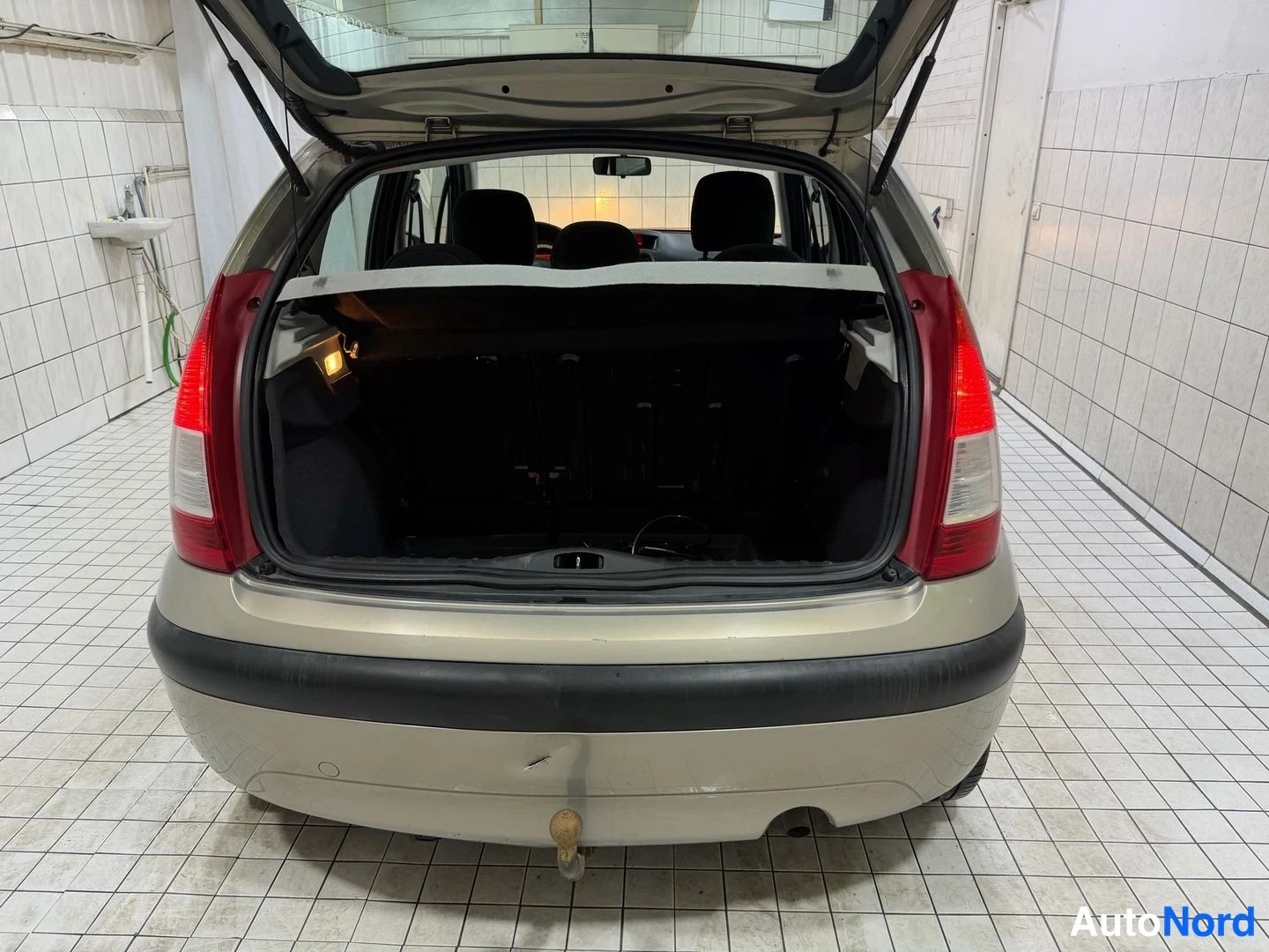 Beige Citroen C3 2009, boot, photo 20