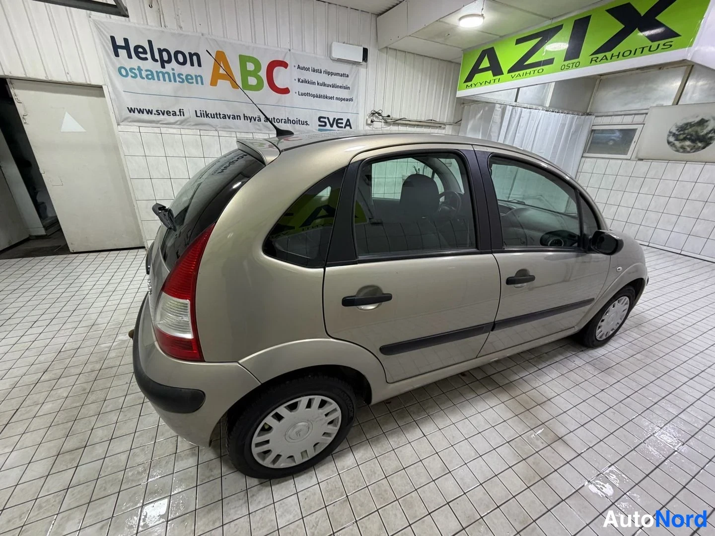 Beige Citroen C3 2009, rear three-quarter, photo 10